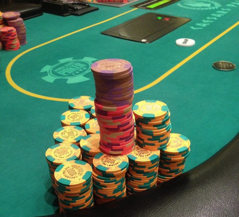 L’essentiel à savoir pour participer à un tournoi de poker