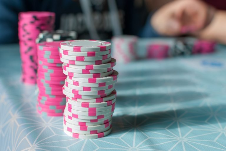 Quelle est la meilleure façon de jouer au poker en ligne gratuitement ?