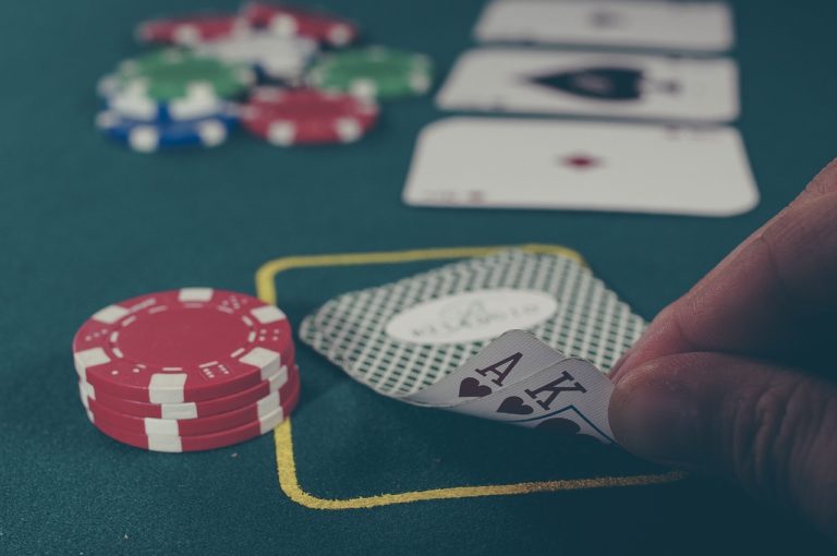 Les bonnes stratégies à adopter lors d’un tournoi de poker