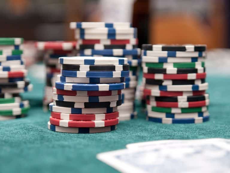 Ce qu’il faut savoir avant de jouer au poker