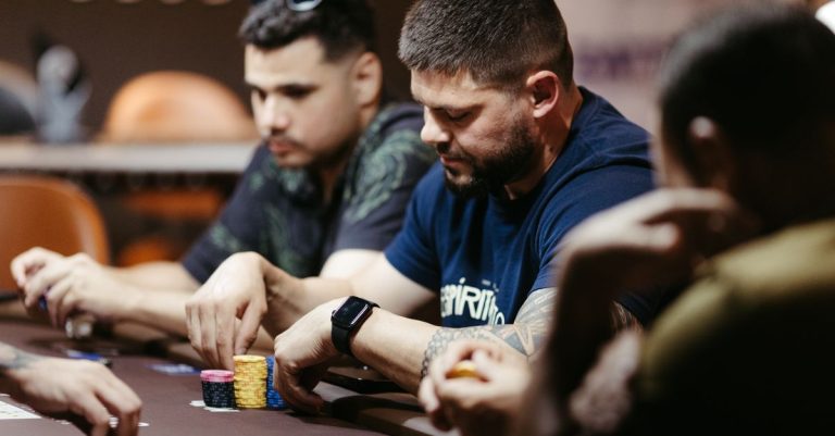 Le poker en ligne : une bonne option de divertissement ?